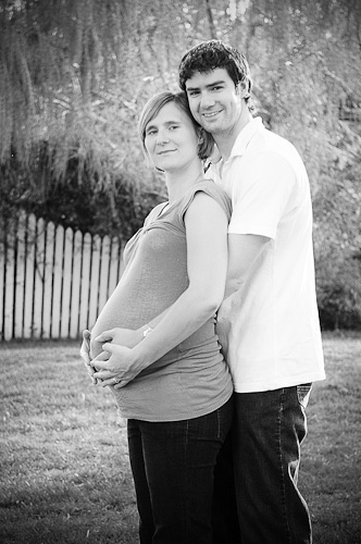 Coling and Hillary Maternity Shoot Burlington Ontario